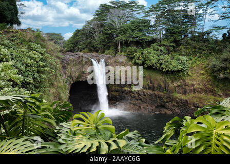 Malerische Rainbow Falls in Hilo Hawaii von United States Stockfoto