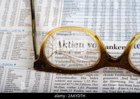 Schaltplan, Tageszeitung, Börse Stockfoto