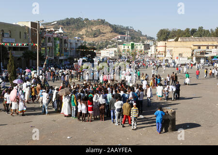 Gonder, Äthiopien, 18. Februar 2015: Einheimische feiern die Timkat Festival in der Stadt Gonder, die wichtige Äthiopische Orthodoxe Feier der Epipha Stockfoto