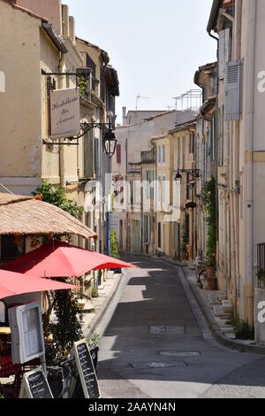 Die alte römische Stadt Arles in der Provence, Südfrankreich. Stockfoto