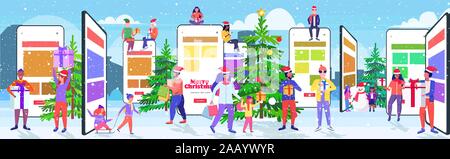 Menschen in santa Hüte mit mobilen Anwendung mix Rennen Männer Frauen holding Geschenkboxen online shopping Konzept Weihnachten Neujahr Feier der Bildschirm des Smartphones horizontale voller Länge Vektor illustration Stock Vektor