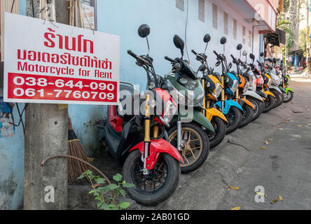 Motorräder zum Mieten Ko Samet Thiland Stockfoto