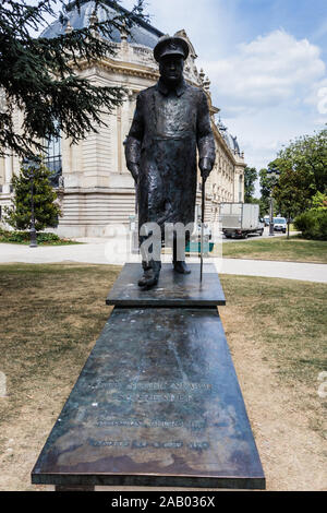 Statue von Sir Winston Churchill von Jean Cardot vor dem Petit Palais, Paris Stockfoto
