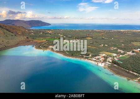 Panorama der natürliche See Kournas bei Chania, Kreta Stockfoto