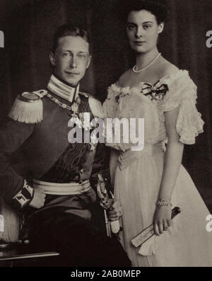 Kronprinz Wilhelm und seine Frau Herzogin Cecilie von Mecklenburg-Schwerin. Stockfoto