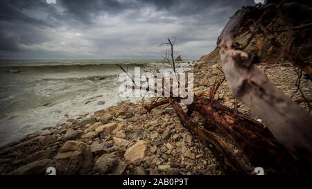 Wellen bei einem sirocco Sturm im Herbst in Cadiz Bay Stockfoto