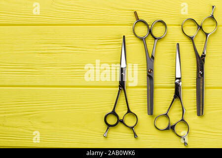 Flach mit silber Friseur Schere. Stockfoto