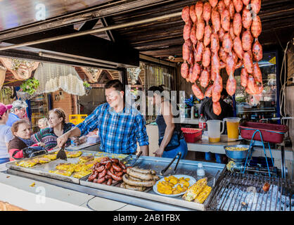 Los Santos, Kolumbien - 12. Februar 2017: Mercado Campesino de Acuarela in Los Santos Santander in Kolumbien Südamerika Stockfoto