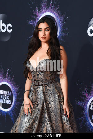 Los Angeles, Ca. 24 Nov, 2019. LOS ANGELES, Ca - 24. NOVEMBER: Lauren Jauregui besucht die 2019 American Music Awards bei Microsoft Theater am 24 November, 2019 in Los Angeles, Kalifornien. Foto: imageSPACE/MediaPunch/Alamy leben Nachrichten Stockfoto