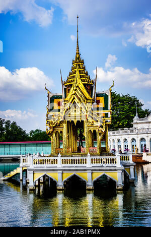 Ayutthaya, Thailand - 29.Oktober 2019: Bang Pa-In Palast, der ehemaligen Sommerresidenz der thailändische König. Stockfoto