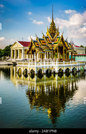 Ayutthaya, Thailand - 29.Oktober 2019: Bang Pa-In Palast, der ehemaligen Sommerresidenz der thailändische König. Stockfoto