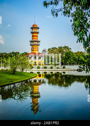 Ayutthaya, Thailand - 29.Oktober 2019: Bang Pa-In Palast, der ehemaligen Sommerresidenz der thailändische König. Stockfoto