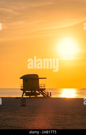 Sonnenaufgang am Miami Beach in Florida. Stockfoto