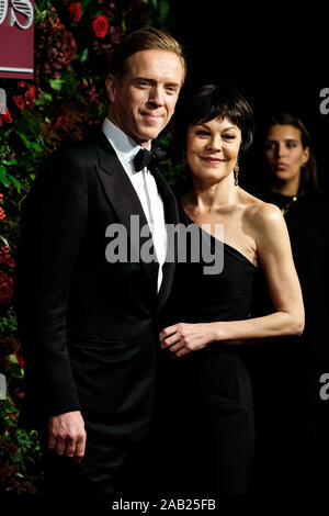 London Coliseum, London, UK. 24. November 2019. Damian Lewis, Helen McCrory stellt am 65. Evening Standard Theater Awards. . Bild von Julie Edwards./Alamy leben Nachrichten Stockfoto