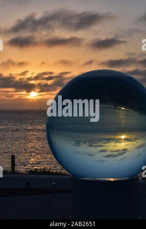 Der Horizont Glas display Champion Bay foreshore beach Geraldton Stockfoto