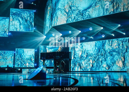 Zürich, Schweiz. 22., November 2019. Der amerikanische Sänger und Songwriter Justin Jesso führt ein Live Konzert während der Energy Star-Nacht 2019 im Hallenstadion in Zürich. (Foto: Gonzales Foto - Tilman Jentzsch). Stockfoto