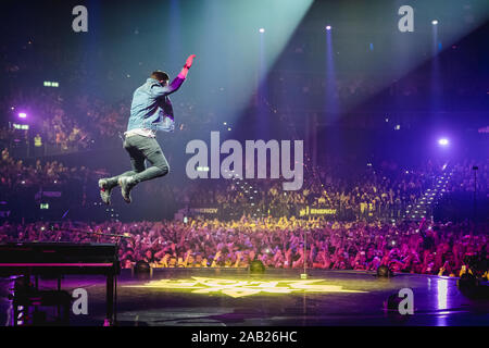 Zürich, Schweiz. 22., November 2019. Der amerikanische Sänger und Songwriter Justin Jesso führt ein Live Konzert während der Energy Star-Nacht 2019 im Hallenstadion in Zürich. (Foto: Gonzales Foto - Tilman Jentzsch). Stockfoto