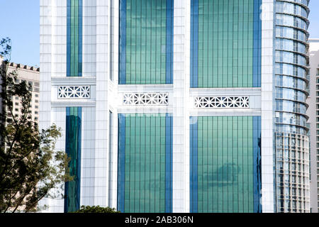 Nahaufnahme von Gebäude architektonische Details grünes Glas Stockfoto