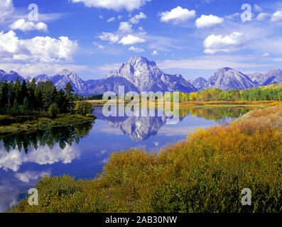 USA, Wyoming, Blick auf den Monte Moran von Oxbow Bend, Grand Teton National Park, Wyoming, Vereinigte Staaten, Stockfoto