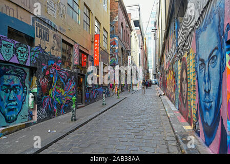 Australien, Victoria, Melbourne, 11. April 2019 - Die kultigsten Street Art lane Art und einer der wichtigsten touristischen Attraktionen in Melbourne, Hosier Lan Stockfoto