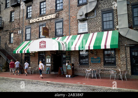 River House seafood restaurant im alten Lagerhaus dockside River Street Savannah Georgia USA Stockfoto