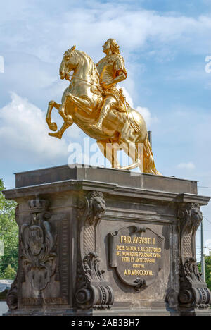 Goldener Reiter, goldenes Vergoldetes Reiterstandbild von König August dem Großen, Dresden, Deutschland Stockfoto