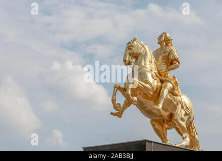 Goldener Reiter, goldenes Vergoldetes Reiterstandbild von König August dem Großen, Dresden, Deutschland Stockfoto
