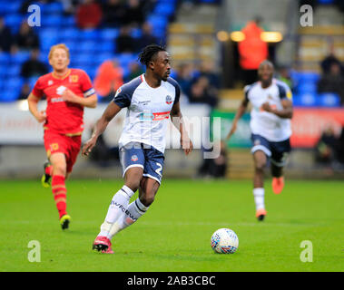 16. November 2019, Universität Bolton Stadium, Bolton, England; Sky Bet Liga 1, Bolton Wanderers v MK Dons: Joe Dodoo (23) der Bolton Wanderers läuft mit dem Ball Credit: Conor Molloy/News Bilder Stockfoto