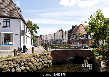 Wohnhäuser an der Frischen Grube in der Altstadt von Wismar | Frisch Auf der Grube Häuser in der Altstadt von Wismar | Stockfoto