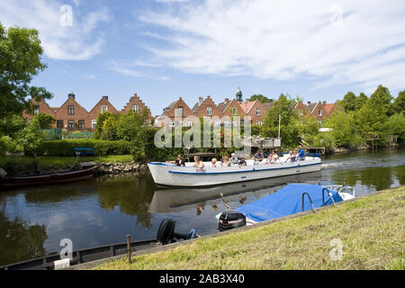 Grachtenfahrt in Friedrichstadt | Kanal Reise in Friedrichstadt | Stockfoto