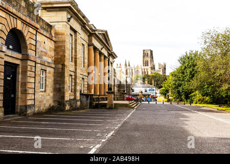 Crown Court Durham, County Durham, UK, England, Durham Crown Court, Durham Gerichtsgebäude, Gebäude, Außen, Eingang, Tür, Durham, Crown Court, Stockfoto