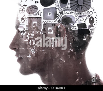 Paintography. Doppelte Belichtung Porträt eines Mannes mit starken Features mit handgefertigten Malerei von Symbolen und Geometrie, die in seine Auflösen kombinierten s Stockfoto