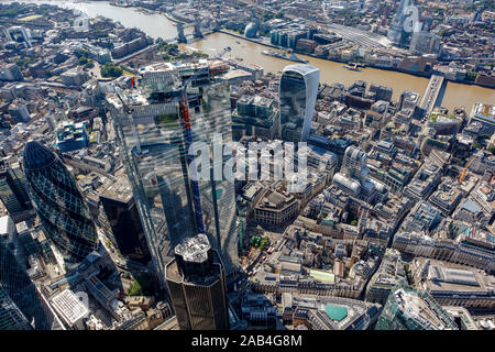 Luftaufnahme des Finanzdistrikts in London, Großbritannien Stockfoto