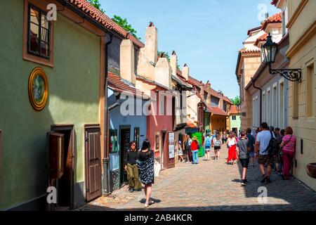 Golden Lane, Zlata ulicka, Prager Burg, Prag, Böhmen, Tschechien Stockfoto