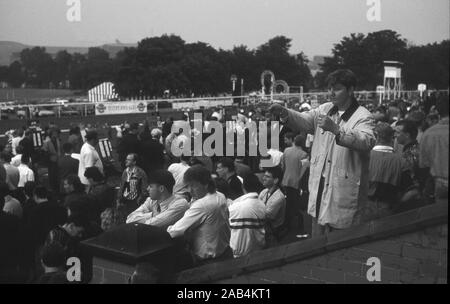 Ein Tag bei Pontefract Rennen, 1992, Bergbau Gemeinschaft zu spielen, West Yorkshire, Nordengland, Großbritannien Stockfoto