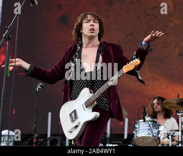 Fort Lauderdale, FL, USA. 24 Nov, 2019. Scheunen Courtney führt während der RIPTIDE Music Festival am Fort Lauderdale Beach am 24. November 2019 in Fort Lauderdale, Florida. Quelle: MPI04/Medien Punch/Alamy leben Nachrichten Stockfoto