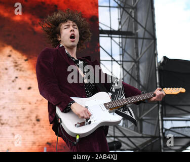 Fort Lauderdale, FL, USA. 24 Nov, 2019. Scheunen Courtney führt während der RIPTIDE Music Festival am Fort Lauderdale Beach am 24. November 2019 in Fort Lauderdale, Florida. Quelle: MPI04/Medien Punch/Alamy leben Nachrichten Stockfoto
