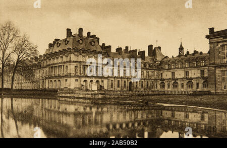 Fotografie, im Schloss von Versailles um 1950, Louis XV Pavillon, Eingang der Chinesischen Museum und die Karpfen Teich Stockfoto