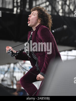 Fort Lauderdale, FL, USA. 24 Nov, 2019. Scheunen Courtney führt während der RIPTIDE Music Festival am Fort Lauderdale Beach am 24. November 2019 in Fort Lauderdale, Florida. Quelle: MPI04/Medien Punch/Alamy leben Nachrichten Stockfoto
