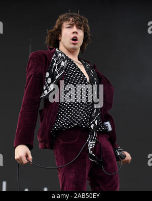 Fort Lauderdale, FL, USA. 24 Nov, 2019. Scheunen Courtney führt während der RIPTIDE Music Festival am Fort Lauderdale Beach am 24. November 2019 in Fort Lauderdale, Florida. Quelle: MPI04/Medien Punch/Alamy leben Nachrichten Stockfoto