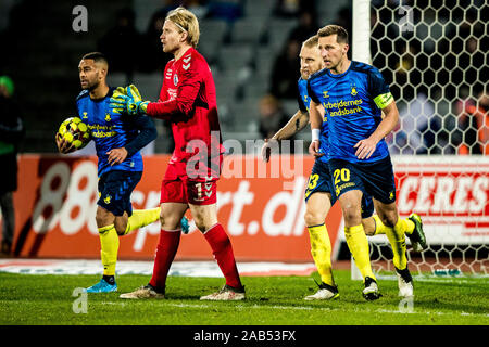 Aarhus, Dänemark. 24 Nov, 2019. Kamil Wilczek (20) von Bröndby IF Kerben während der 3F Superliga Match zwischen AGF und Bröndby IF an Ceres Park in Aarhus. (Foto: Gonzales Foto/Alamy leben Nachrichten Stockfoto