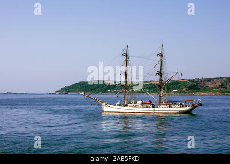 Die brig 'Astrid' in Mount's Bay aus Penzance, Cornwall, UK verankern. Sie sank an der Küste Irlands ein paar Tage nach diesem Foto gemacht wurde. Stockfoto