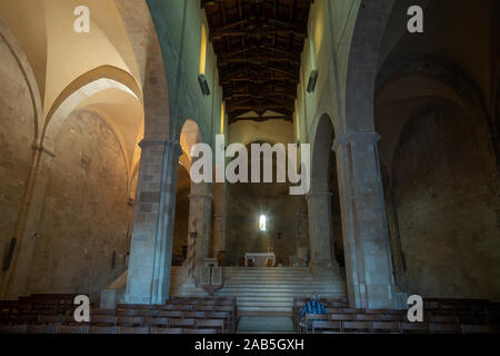 Innenraum der Kathedrale Santa Maria della Purificazione, San Basso. Termoli Molise Stockfoto