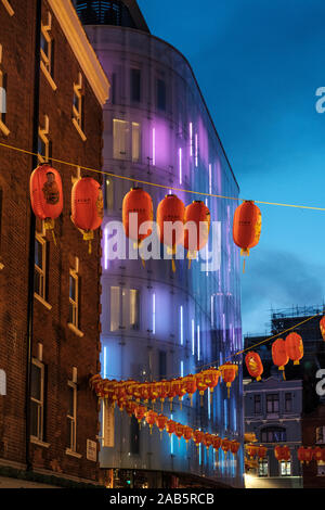 England, London, Leslie Street - Chinesische Laternen in ChinaTown Stockfoto