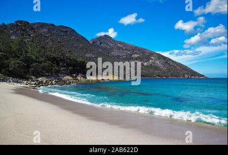 Eine Fotografie der Wineglass Bay in Australien Stockfoto