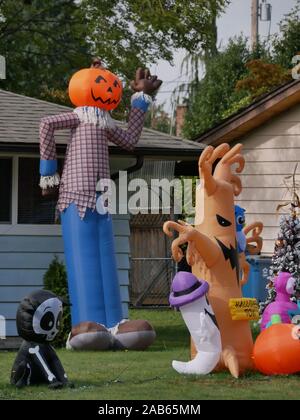 Aufblasbare Halloween-Display, Monroe, Washington, Staat. Stockfoto