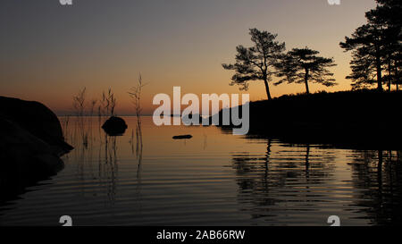 Ruhe Sommer Sonnenaufgang in Dalsland, Schweden. Stockfoto