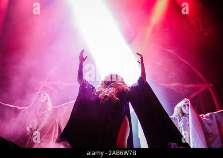 Nottingham, UK. 25. November 2019. In diesem Moment live auf der Bühne am Motorpoint Arena in Nottingham, UK. Credit: Andy Gallagher/Alamy leben Nachrichten Stockfoto