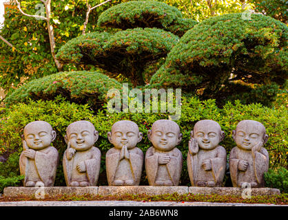 Jizo Statuen in Kyoto, Japan Stockfoto