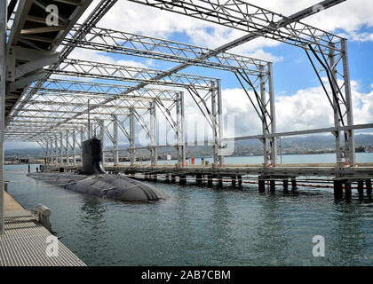 WAIPIO HALBINSEL, Michigan (27. April 2012) Die Virginia-Klasse schneller Angriff U-Boot USS Texas (SSN775) im Zustand günstig-of-the-art u-Boot magnetische Silencing in Lockenden Punkt bei Joint Base Pearl Harbor-Hickam während einer Ribbon Cutting. Stockfoto